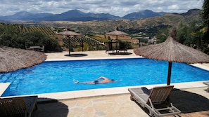 Piscine extérieure
