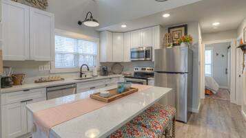 Microwave, oven, stovetop, coffee/tea maker