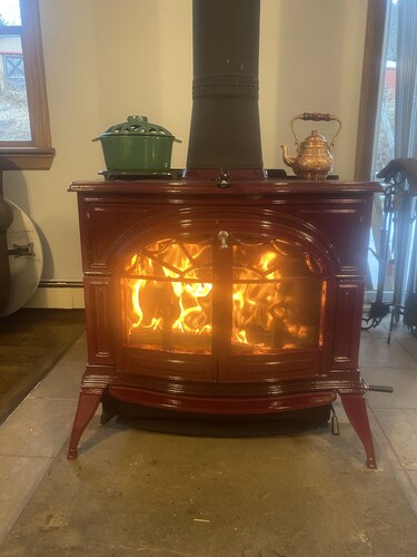 Catskills farmhouse in the wilderness but 5 minutes from town