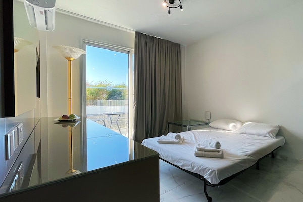 42-inch Smart TV with satellite channels, TV