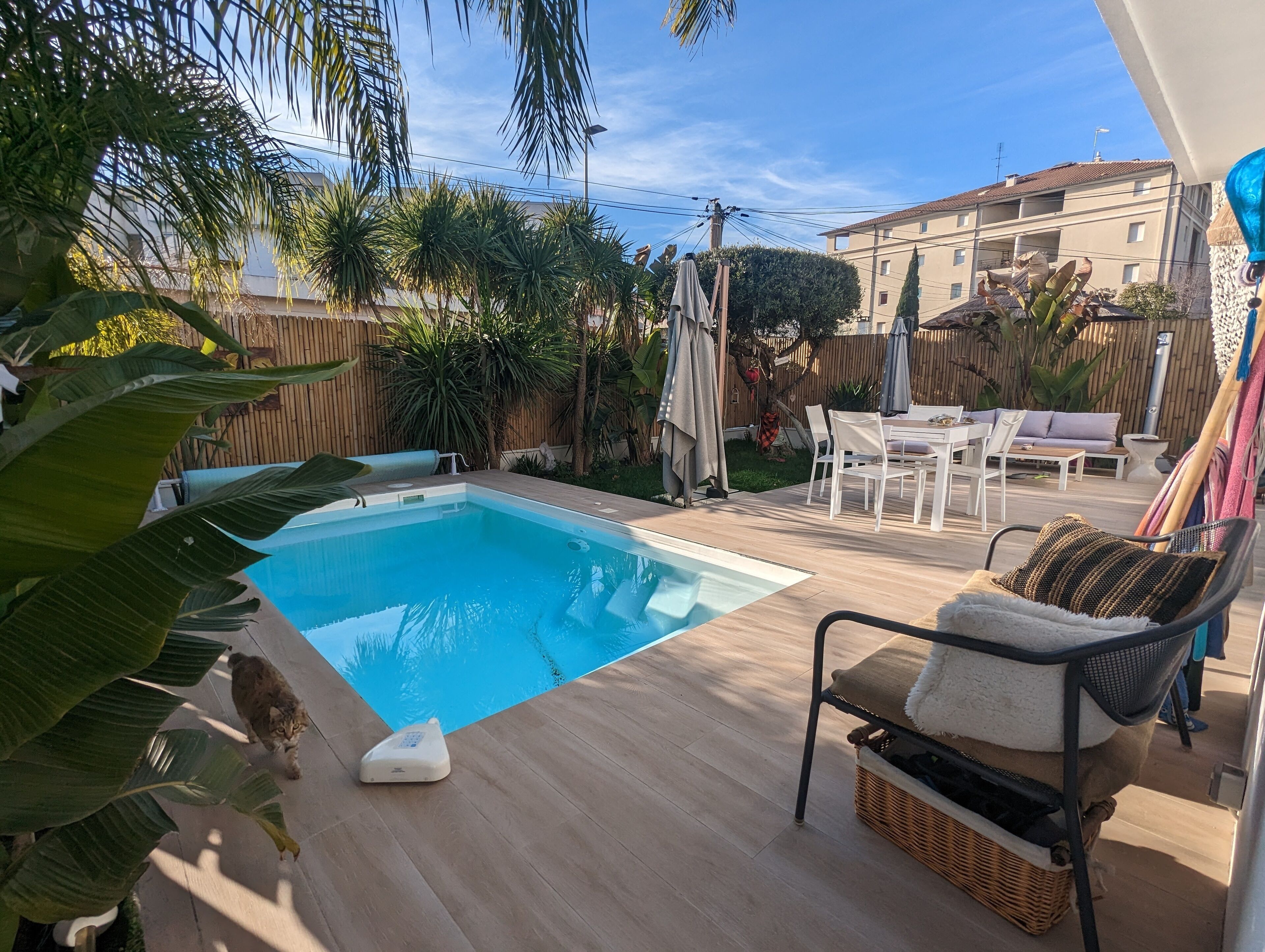 Piscine extérieure, piscine chauffée