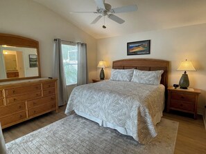 3 chambres, fer et planche à repasser, Wi-Fi gratuit, draps fournis