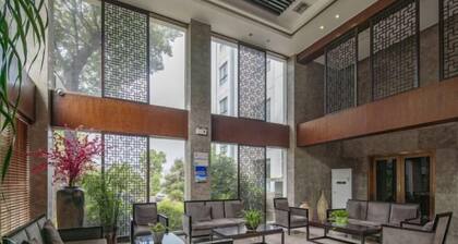 Xiangyang Rongting Guest House