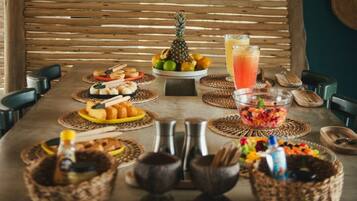 Free daily continental breakfast