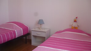 3 Schlafzimmer, Bügeleisen/Bügelbrett, WLAN