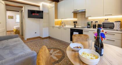 BolognaRooms com Frassinago Deluxe One Bedroom