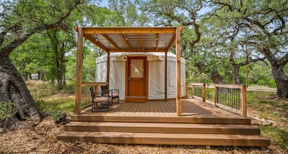A Unique Texas Hill Country Glamping Experience! Full bathroom and Great AC!!