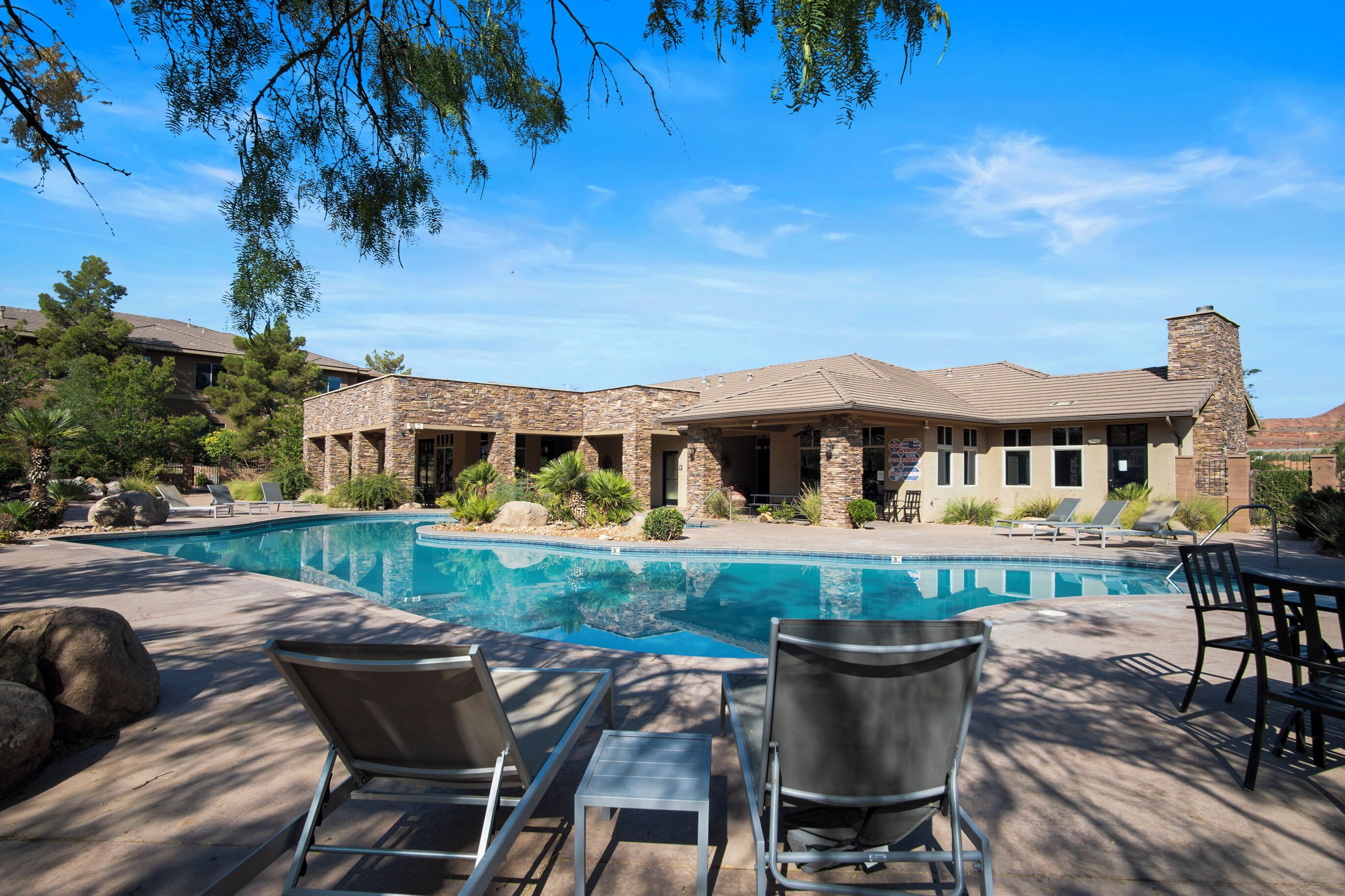 Sierra Sky | Patio w/ fireplace