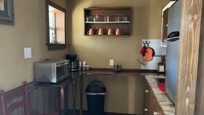 茶具/咖啡用具、烤面包机、厨具/餐具