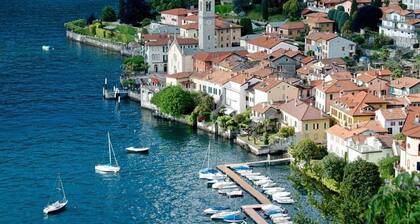 Villa Rossa, magnificent garden and view on the lake at only 10 min. from Como