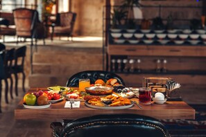 Gratis morgenmadsbuffet hver dag
