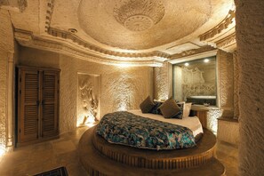 Luxury Suite | Premium bedding, memory-foam beds, minibar, in-room safe - Harem Suites Cappadocia (Nevsehir)