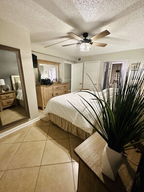 2 bedrooms, iron/ironing board, travel crib, free WiFi