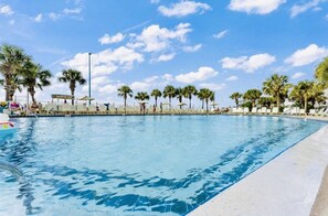 Innenpool, Außenpool