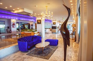 Lobby - Phoenicia Blue View (Douazeci si Trei August)