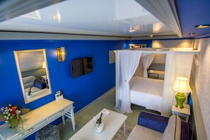 Room - Phoenicia Blue View (Douazeci si Trei August)