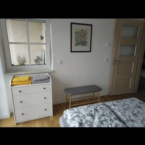 1 dormitorio, wifi gratis, ropa de cama