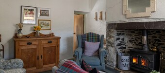 Cobweb Cottage - Two Bedroom Cottage, Sleeps 4