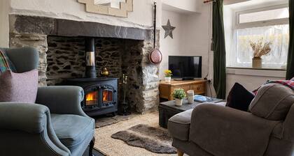 Cobweb Cottage - Two Bedroom Cottage, Sleeps 4