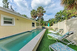 Pool - Harrington Cottage - New 4BR Private Pool Home - Anna Maria Island - By Island R (Holmes Beach)