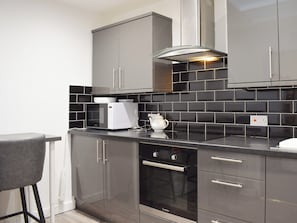 Dishwasher, cookware/dishes/utensils