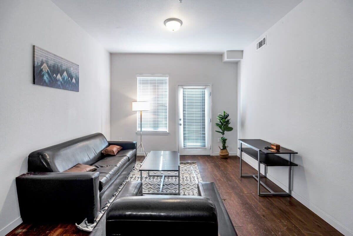 Spacious 2BR Apt in the Heart of Greeley with Pool