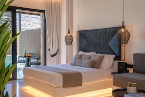 Deluxe Suite with Private Infinity Pool - Ftelia Black Villas (Mykonos)