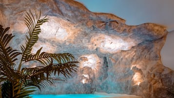 Couples treatment room(s), body treatments, aromatherapy
