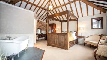 Superior Double Room | Individually decorated, individually furnished, iron/ironing board