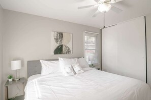 3 bedrooms, desk, iron/ironing board, WiFi