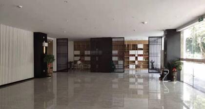 Huashan Hotel (Government compound)