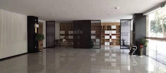 Huashan Hotel (Government compound)