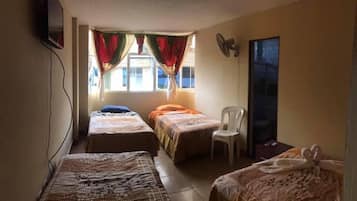 Family Quadruple Room | Free WiFi, bed sheets