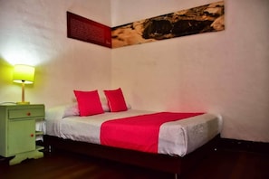 客房 | 免费 WiFi、床单