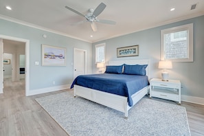 4 bedrooms, iron/ironing board, WiFi, bed sheets