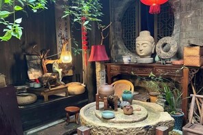 Garden - Sanmei Chanju Hostel (Fenghuang)