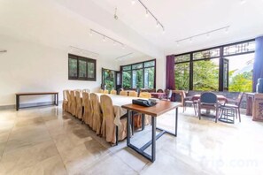 Unclassified image, 3 of 45, button - Qingcheng Mountain Yiyuanju Bieyuan Hostel (Dujiangyan)