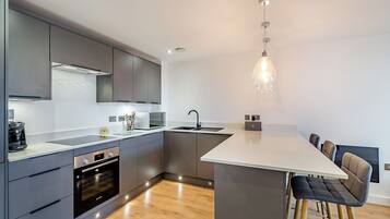 Lavavajillas y periquera