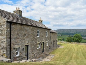 Exterior - Deer Park Barn - UK33323 (Harkerside, near Grinton)