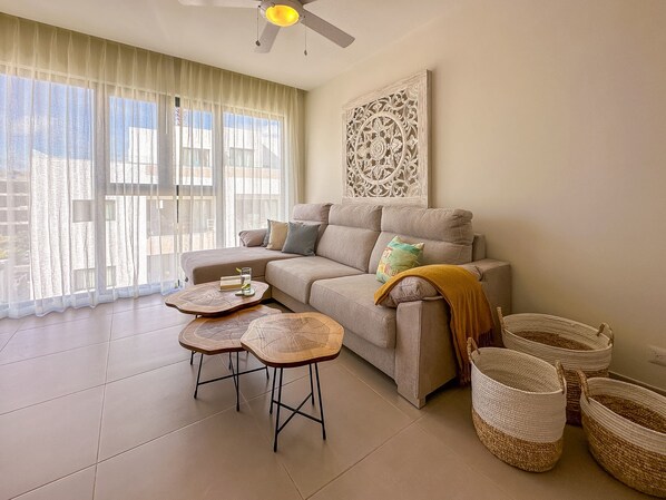 TV, offices - Elegant and spacious Penthouse with Ocean View (Punta Cana)