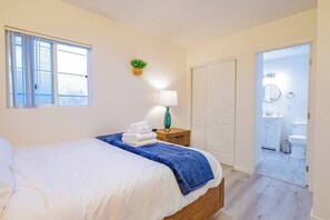 2 Schlafzimmer, Schreibtisch, Bügeleisen/Bügelbrett, WLAN