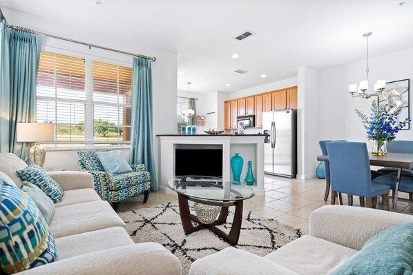 Televisión y oficina 