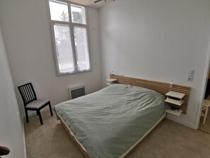 2 soverom, strykejern/-brett og wi-fi (inkludert)