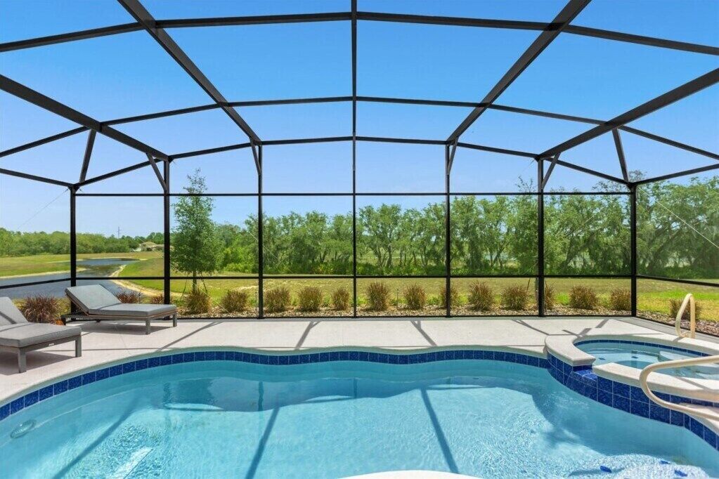 Private pool & spa