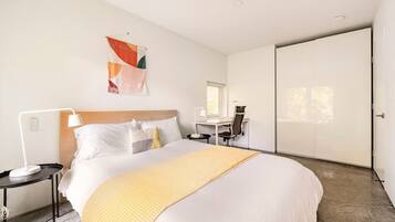 3 sovrum, skrivbord, strykjärn/strykbräda och gratis wi-fi