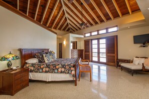 4 bedrooms, iron/ironing board, travel cot, WiFi