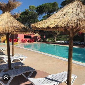 Piscina externa, piscina aquecida