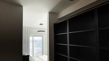 4 soverom, skrivebord, strykejern/-brett og wi-fi (inkludert)