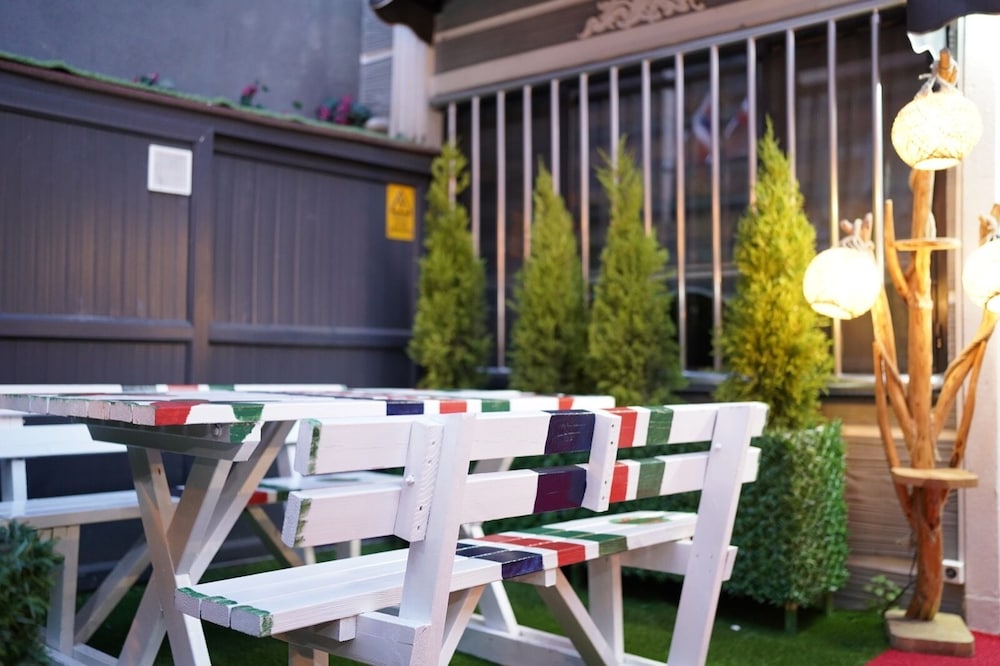 Middle Village - Фото 5