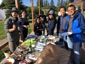 BBQ/picnic area - Clam Gulch Lodge (Clam Gulch)